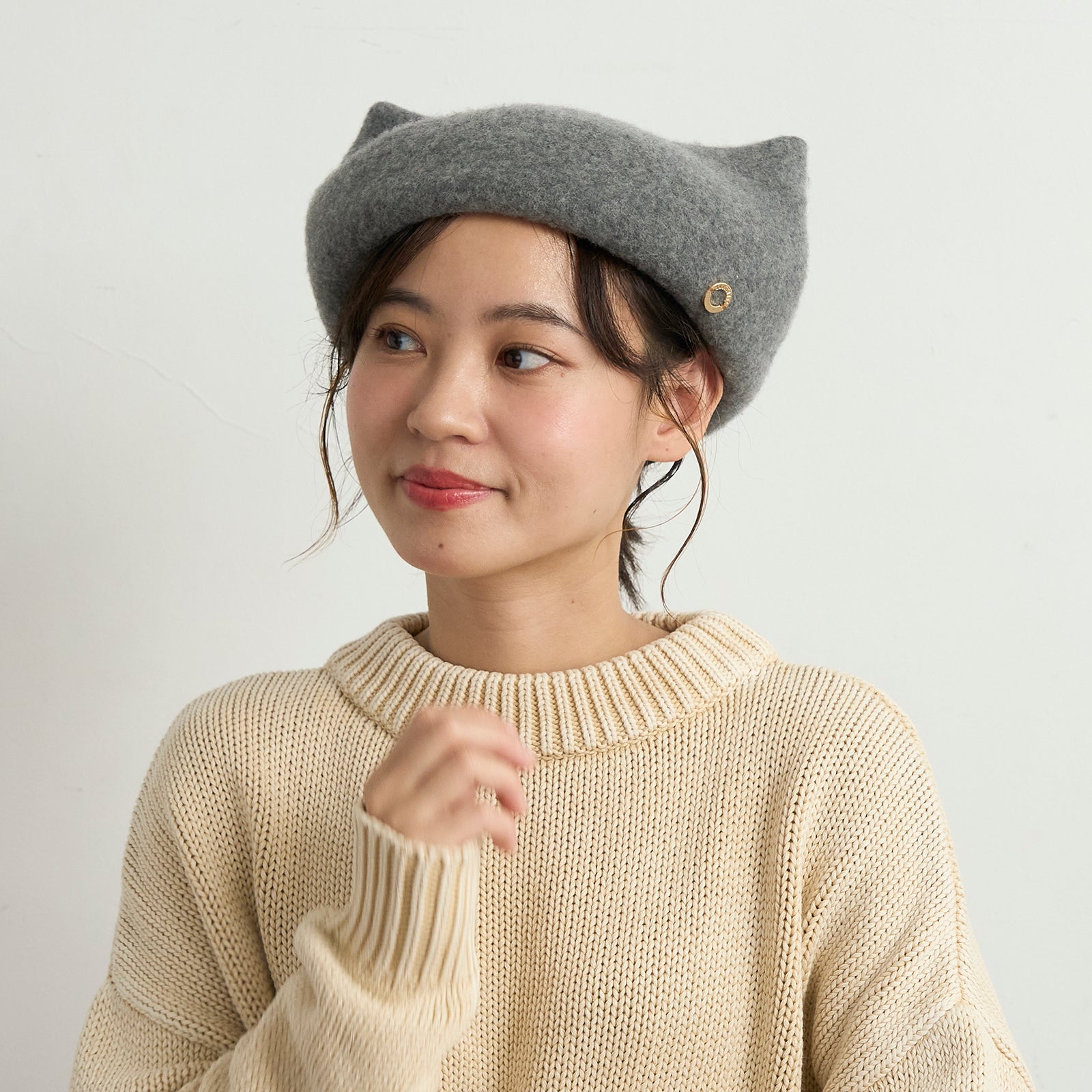 ポンポンネコベレー/黒猫