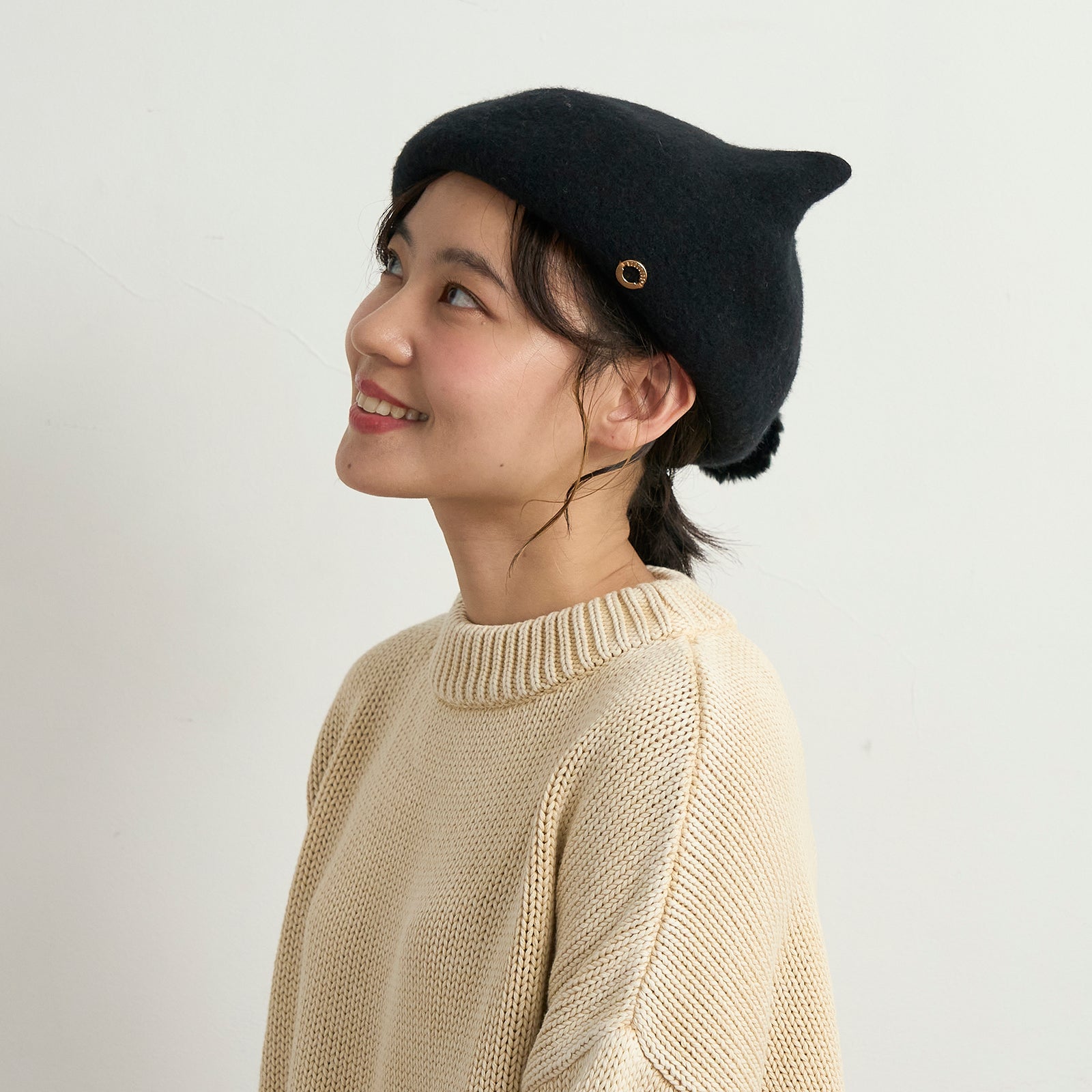 ポンポンネコベレー/黒猫