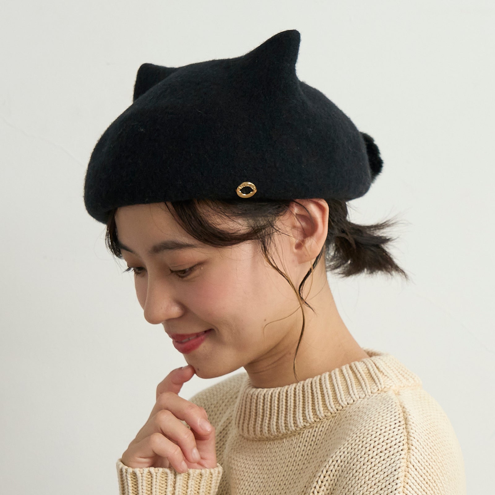 ポンポンネコベレー/黒猫