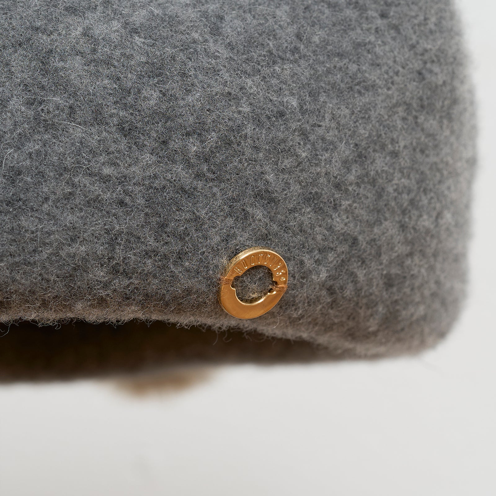 ポンポンネコベレー/黒猫