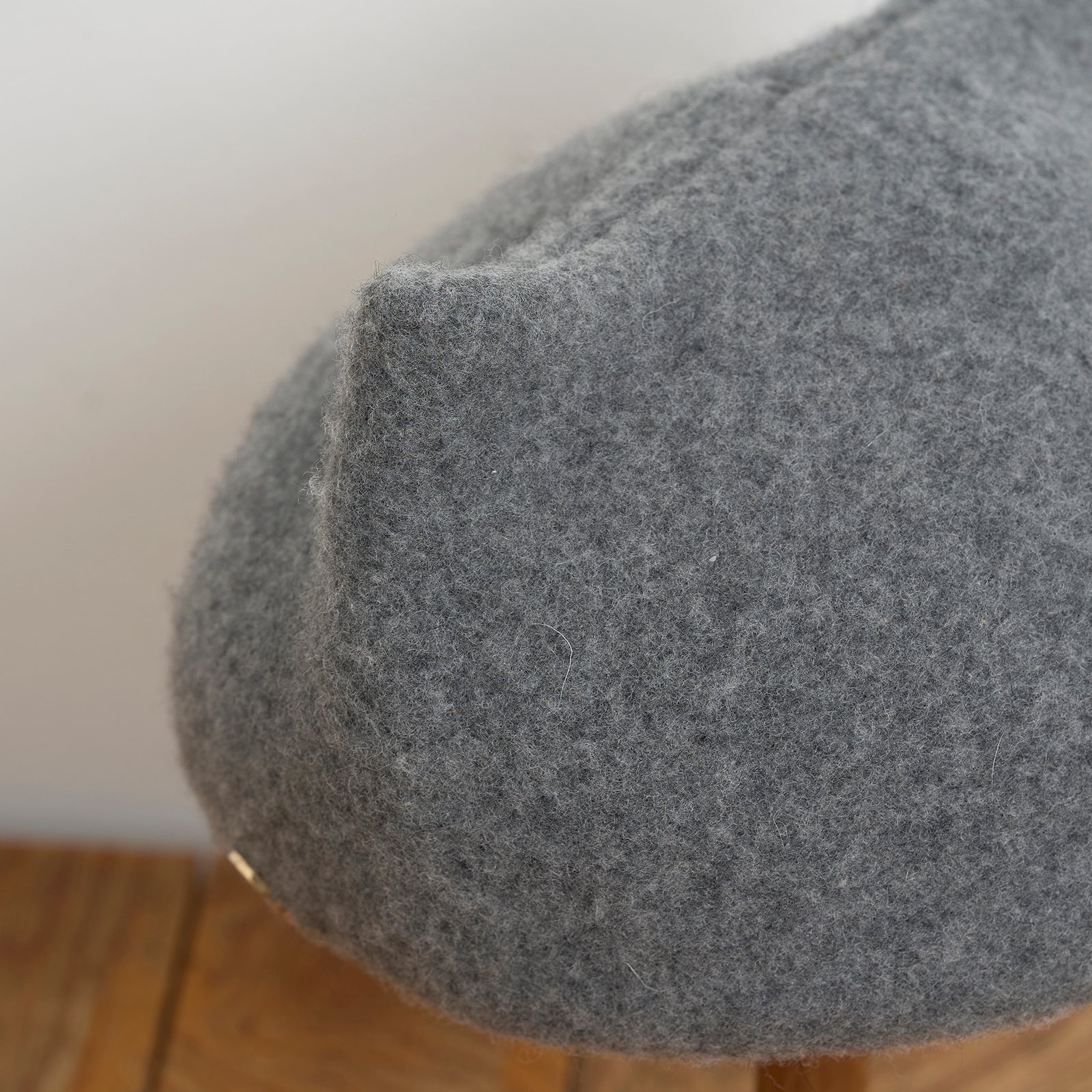 ポンポンネコベレー/黒猫