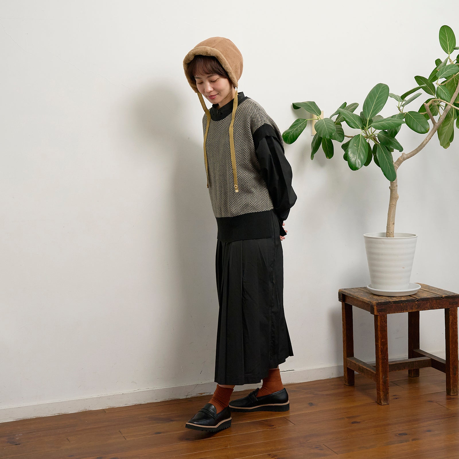 スエードボンネットフード