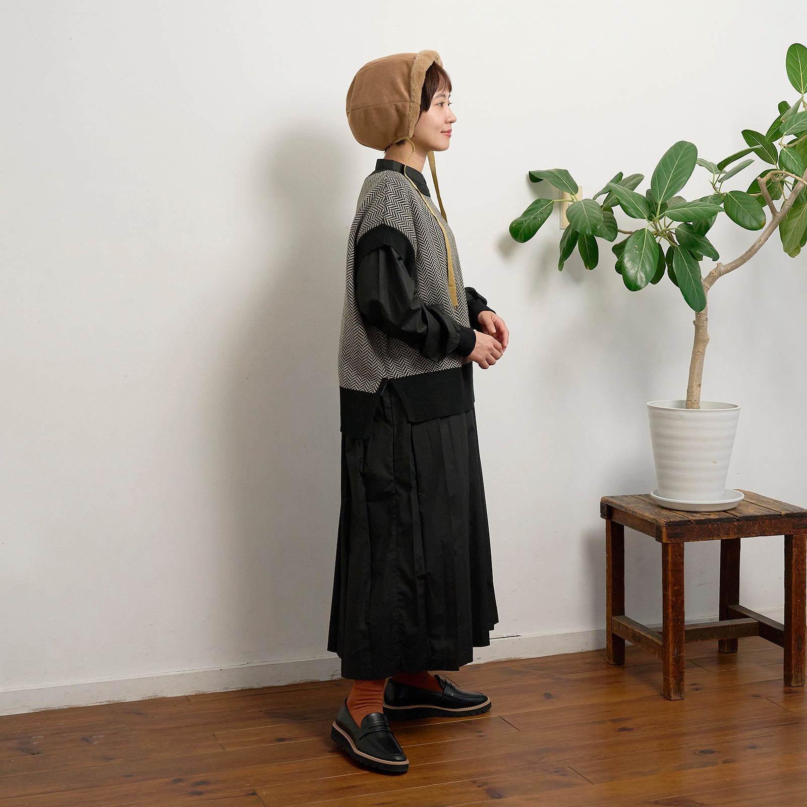 スエードボンネットフード