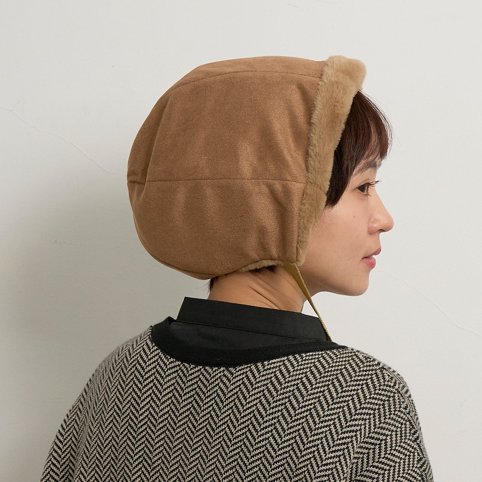 スエードボンネットフード