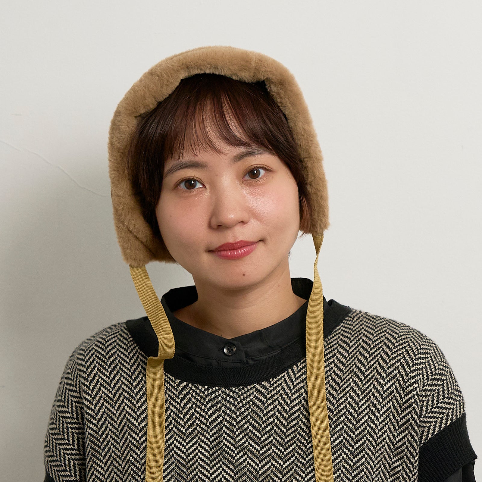 スエードボンネットフード