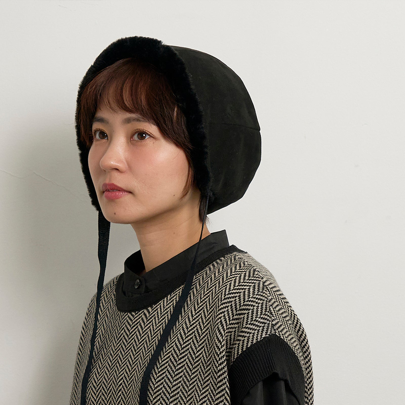 スエードボンネットフード