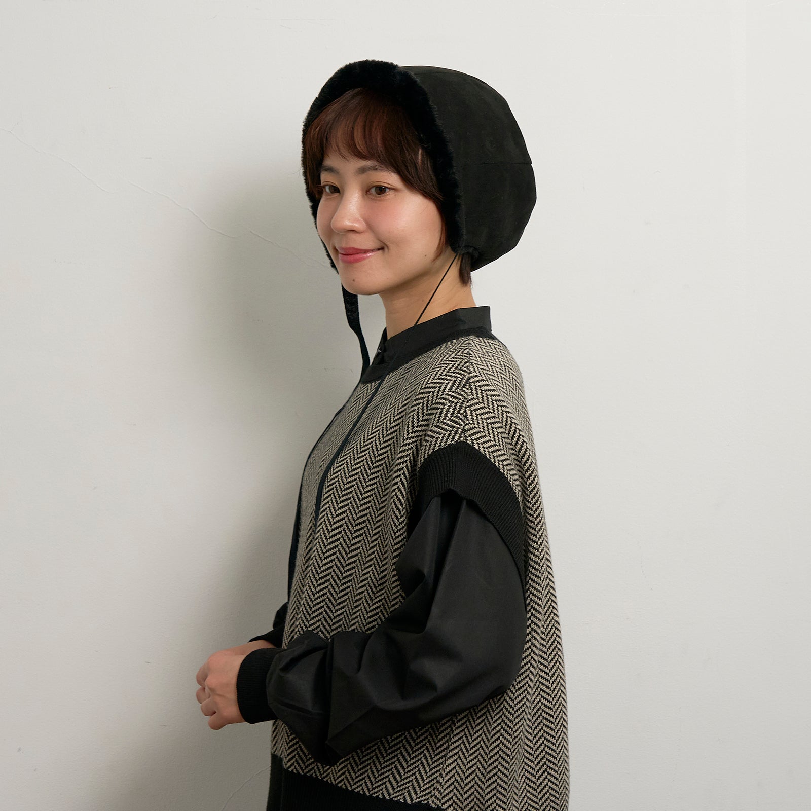 スエードボンネットフード