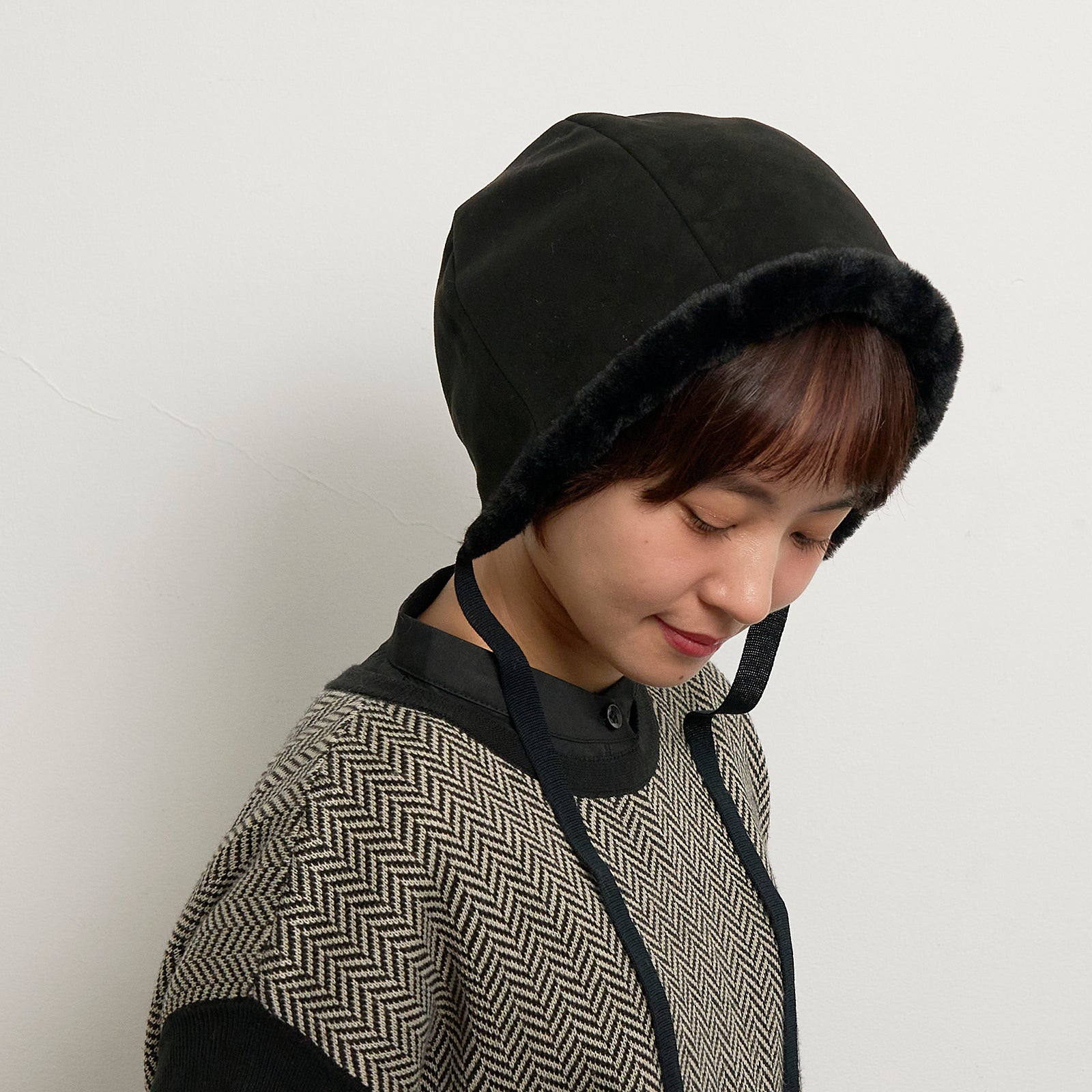 スエードボンネットフード