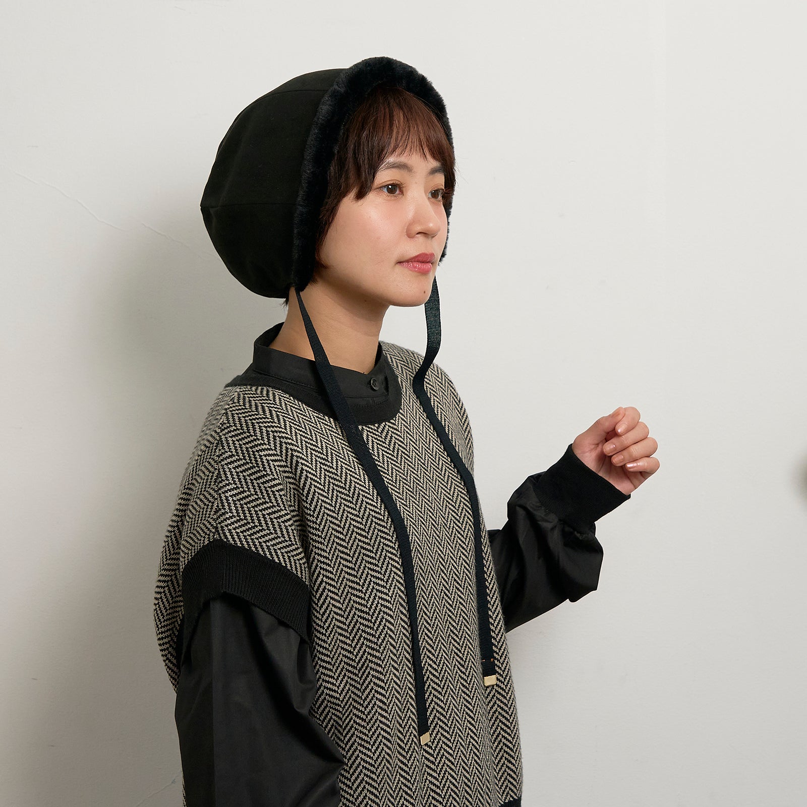 スエードボンネットフード