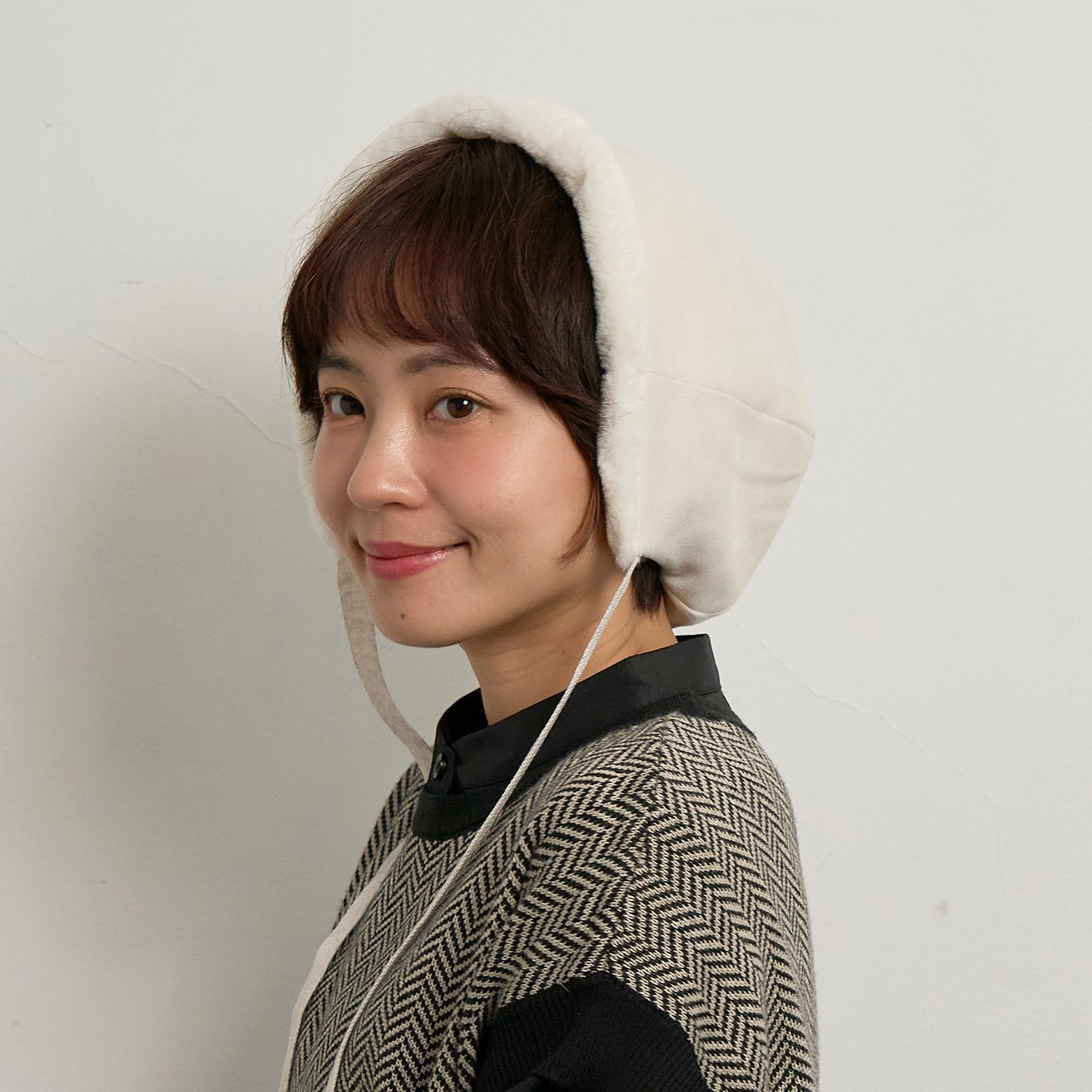 スエードボンネットフード