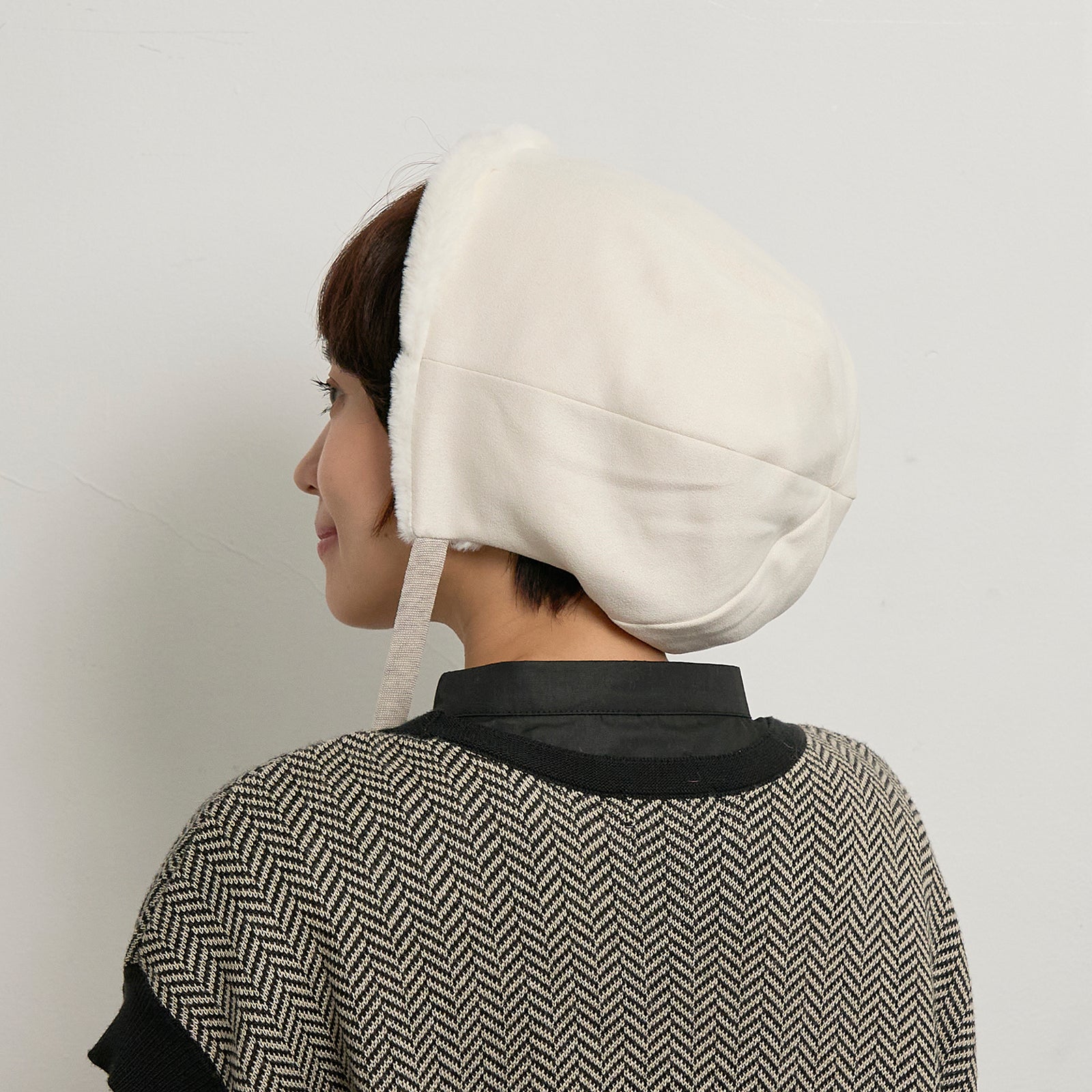 スエードボンネットフード