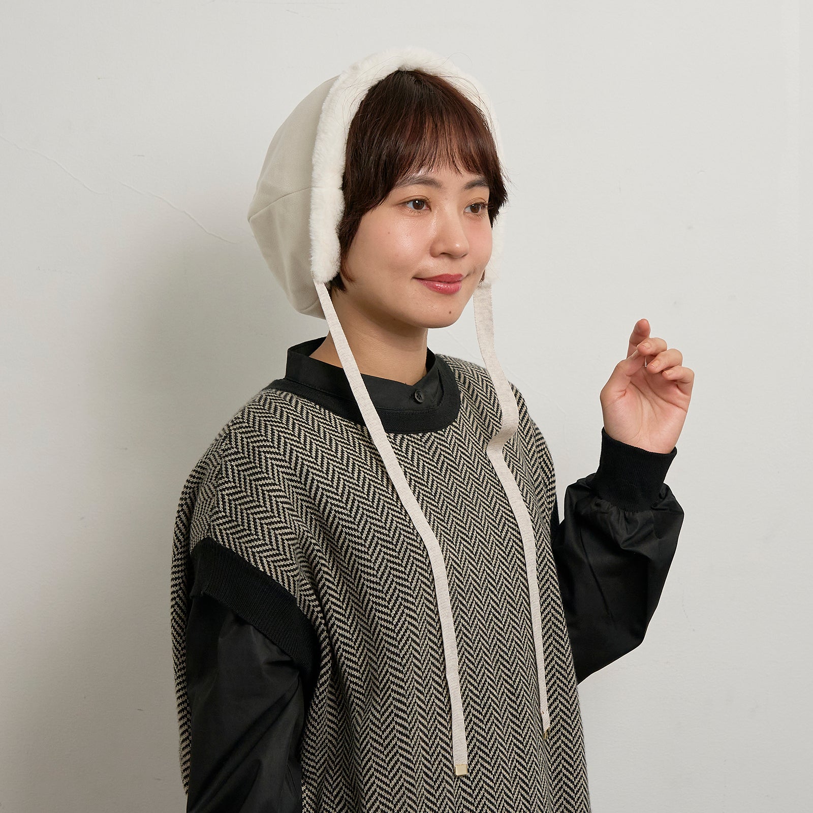 スエードボンネットフード