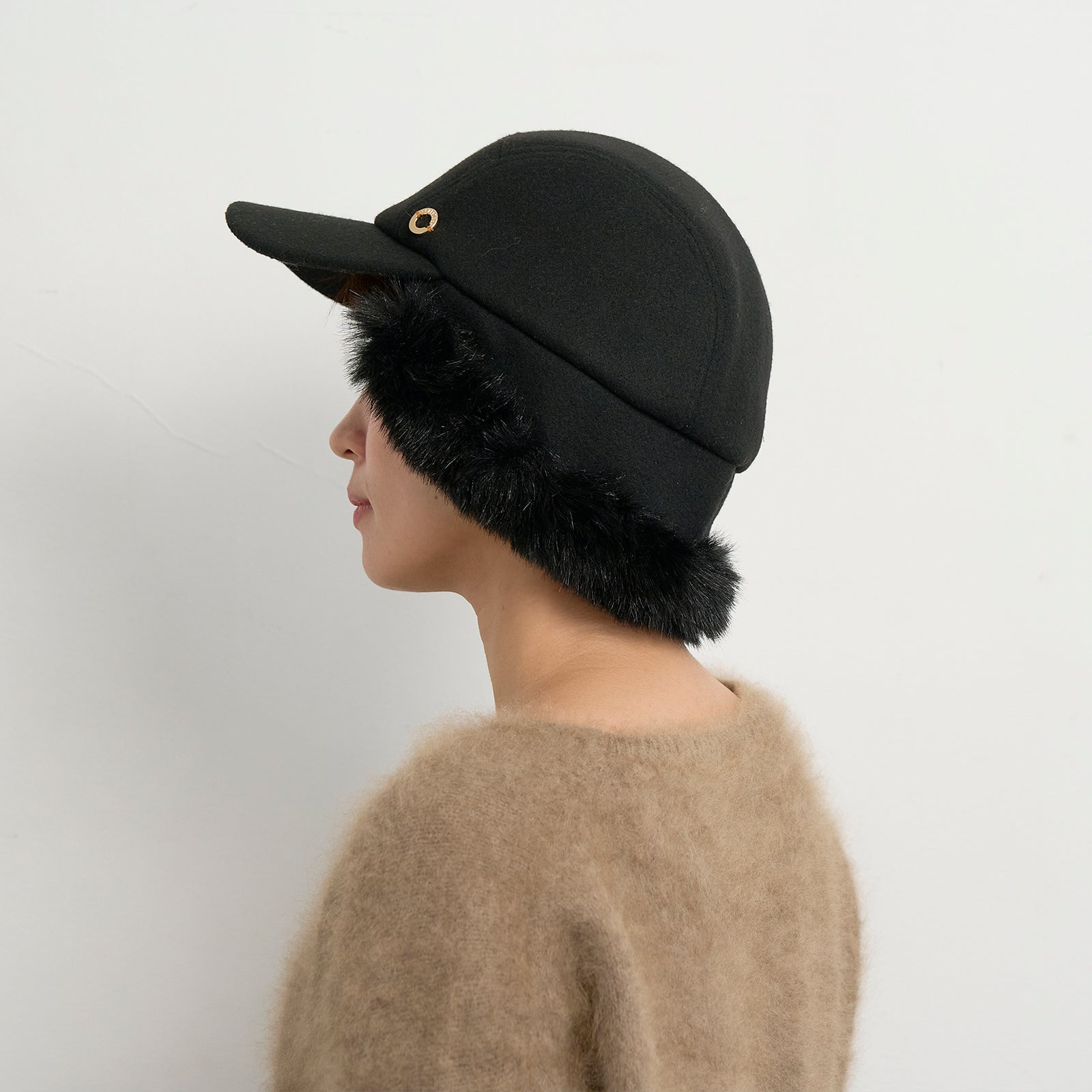 イヤフラップキャップ