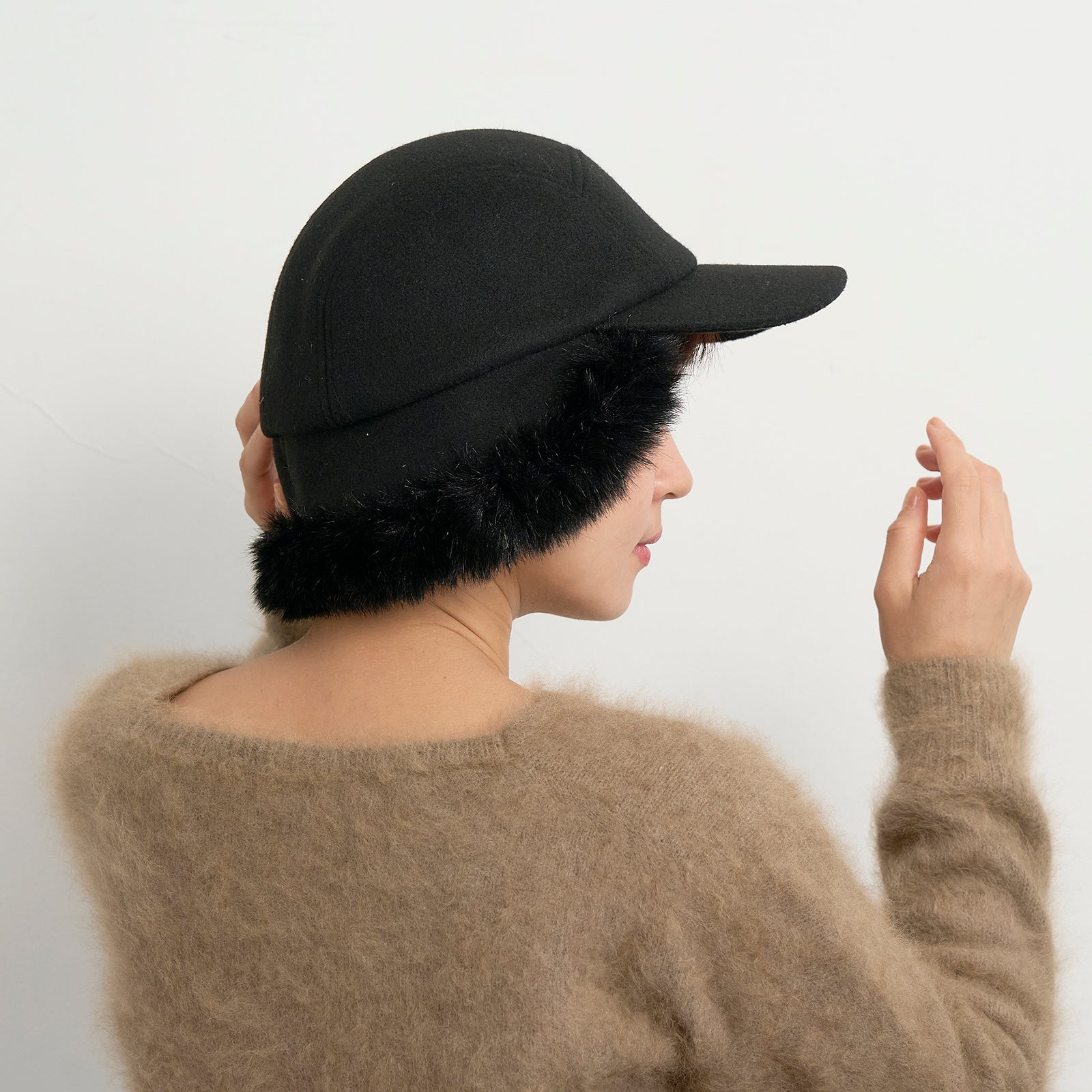 イヤフラップキャップ