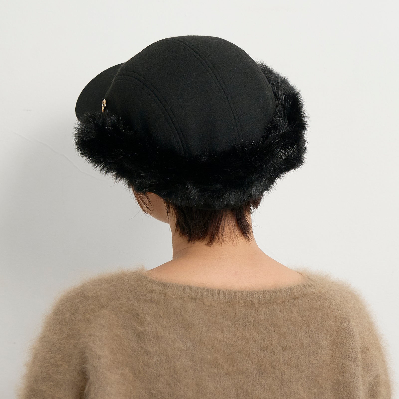 イヤフラップキャップ