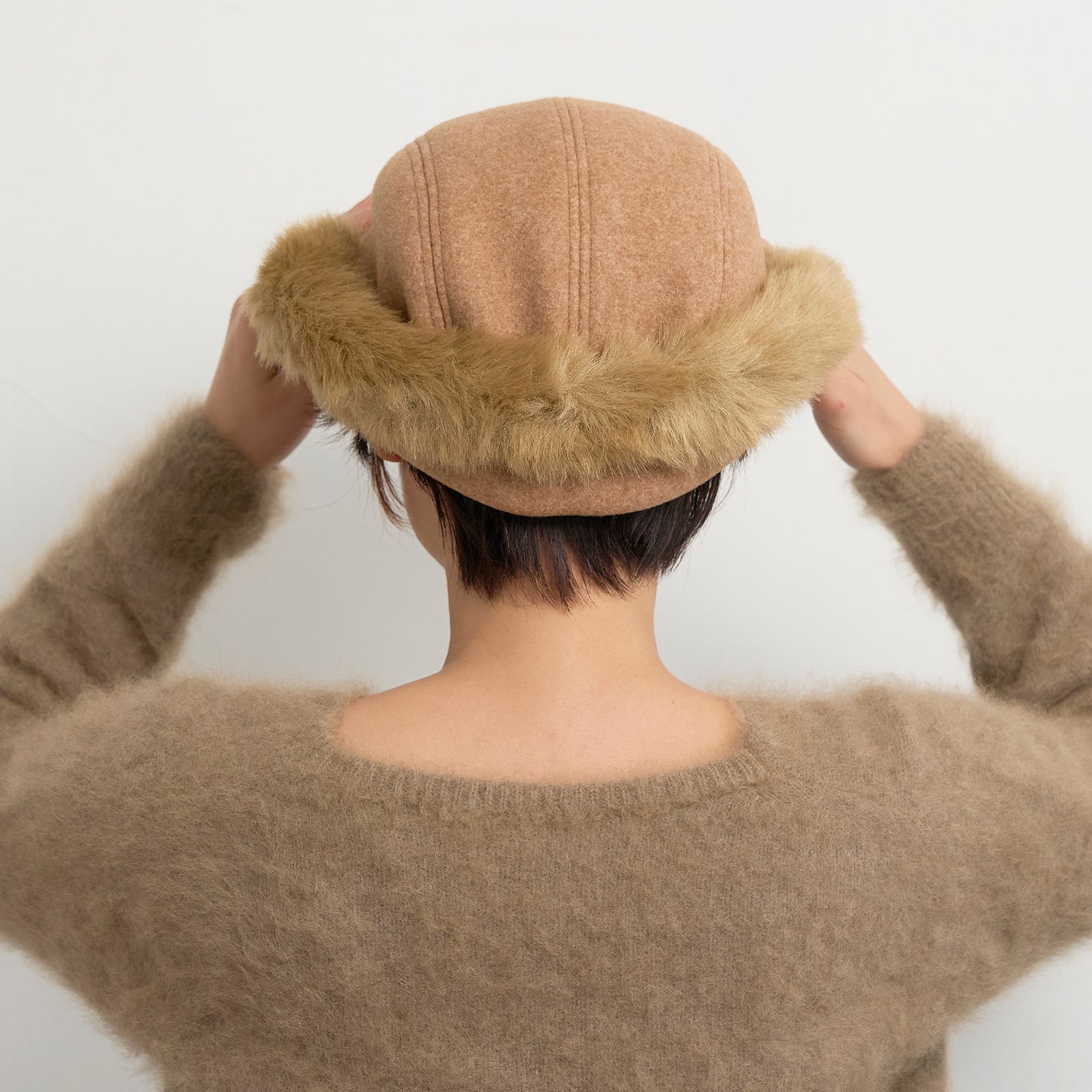 イヤフラップキャップ