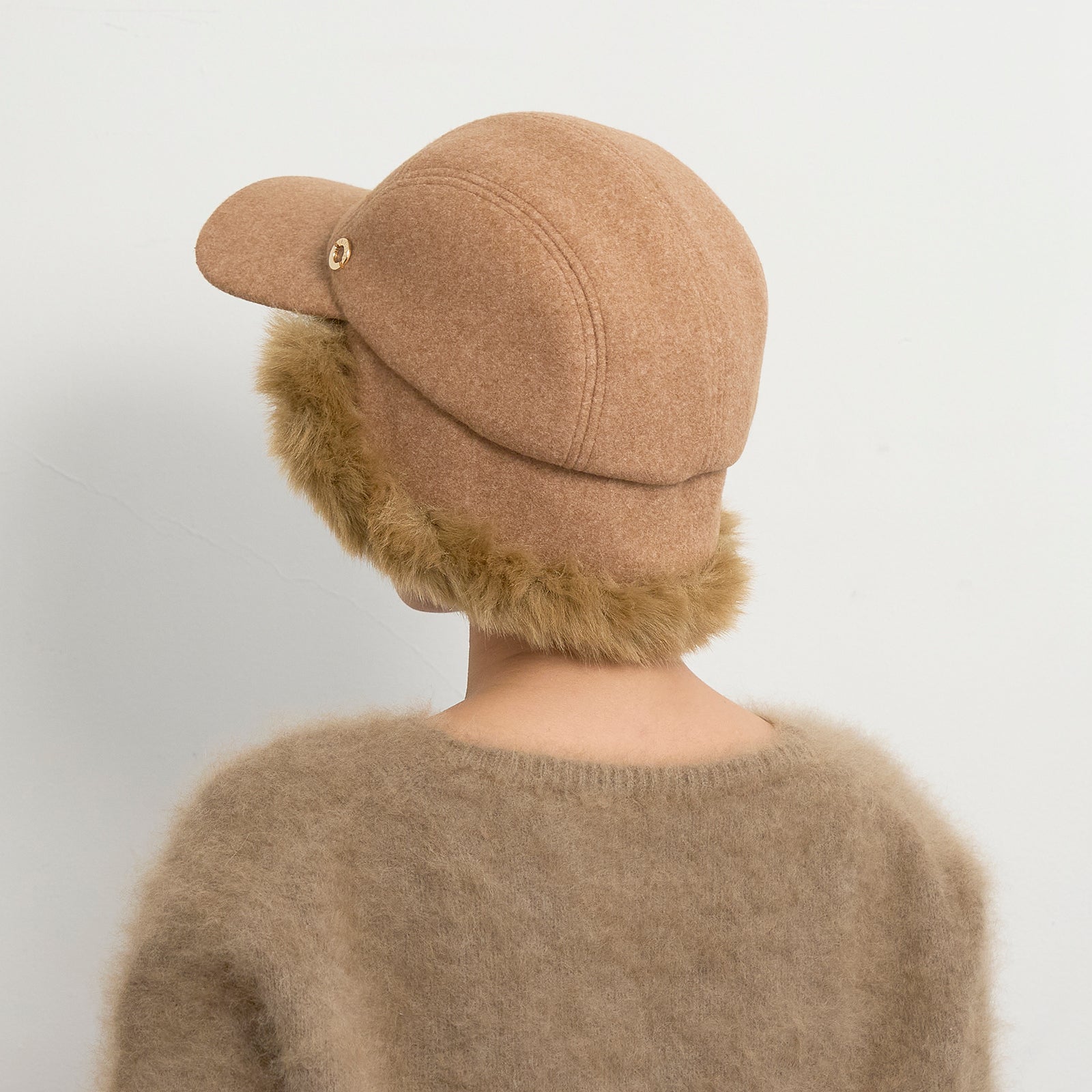 イヤフラップキャップ