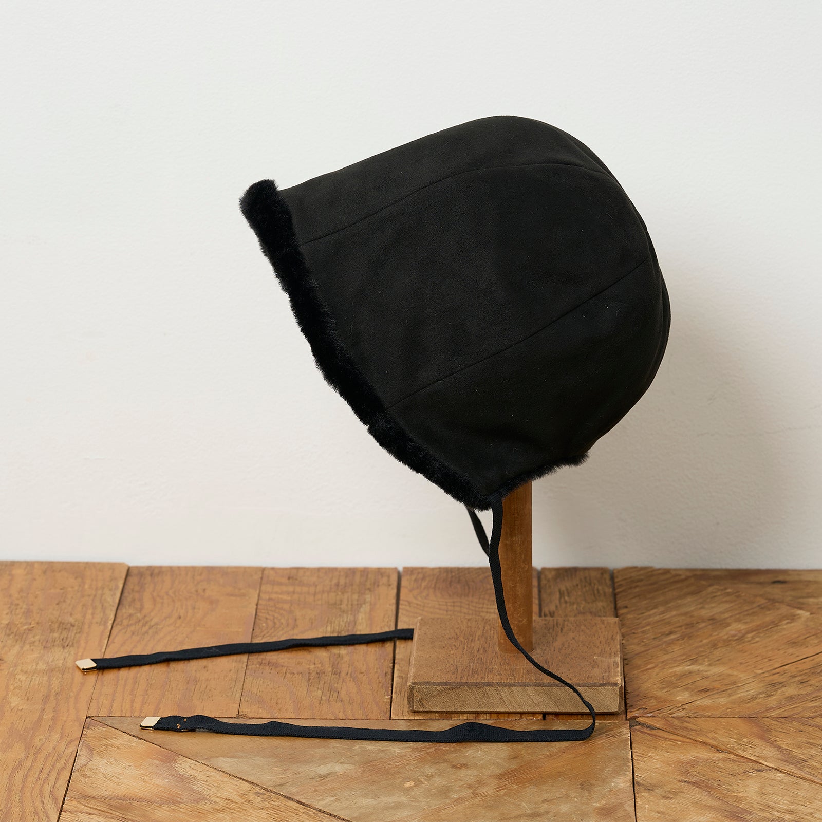 スエードボンネットフード