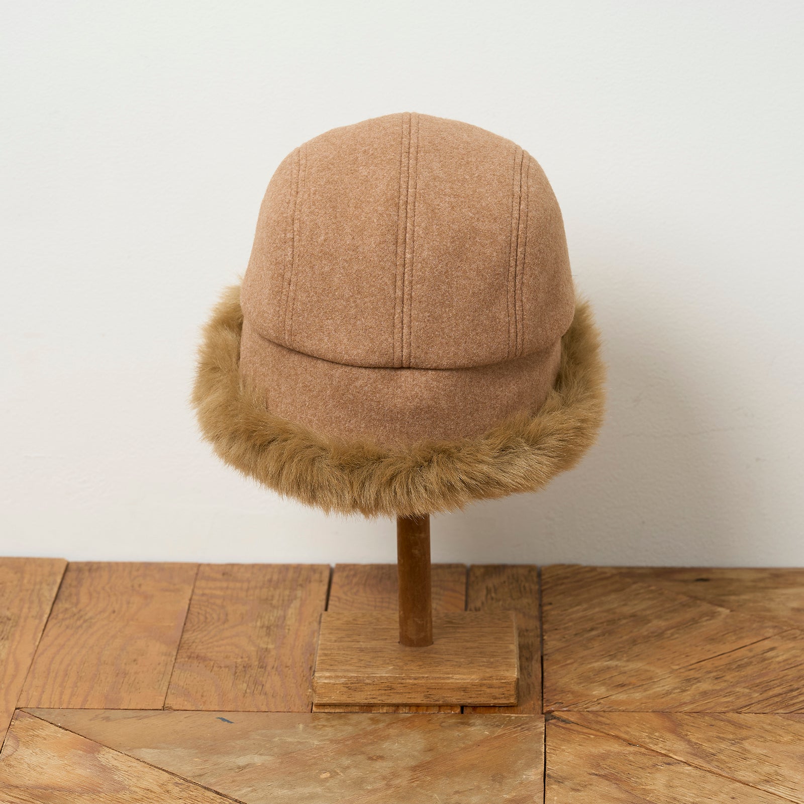 イヤフラップキャップ