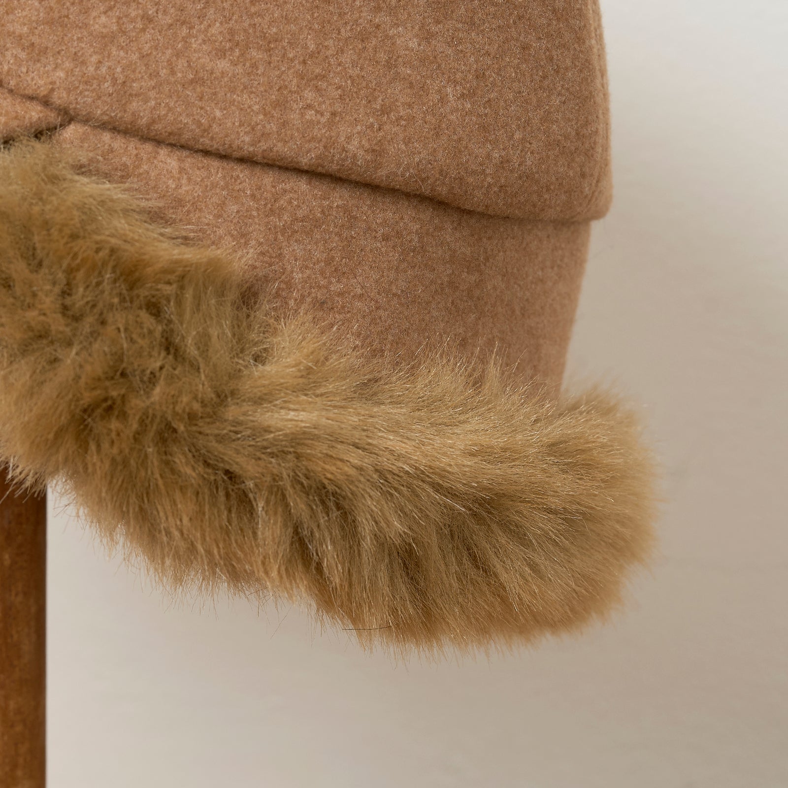 イヤフラップキャップ