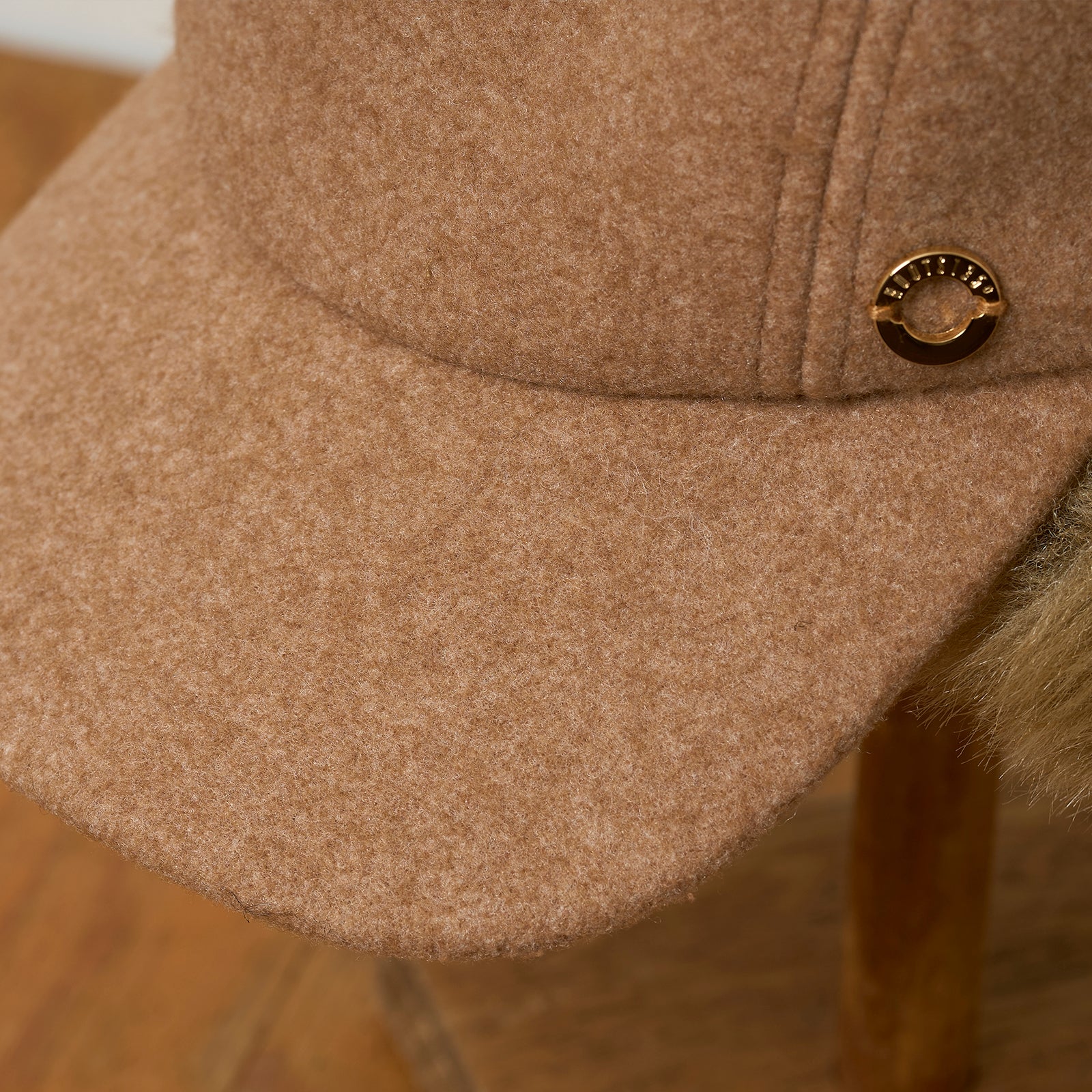 イヤフラップキャップ