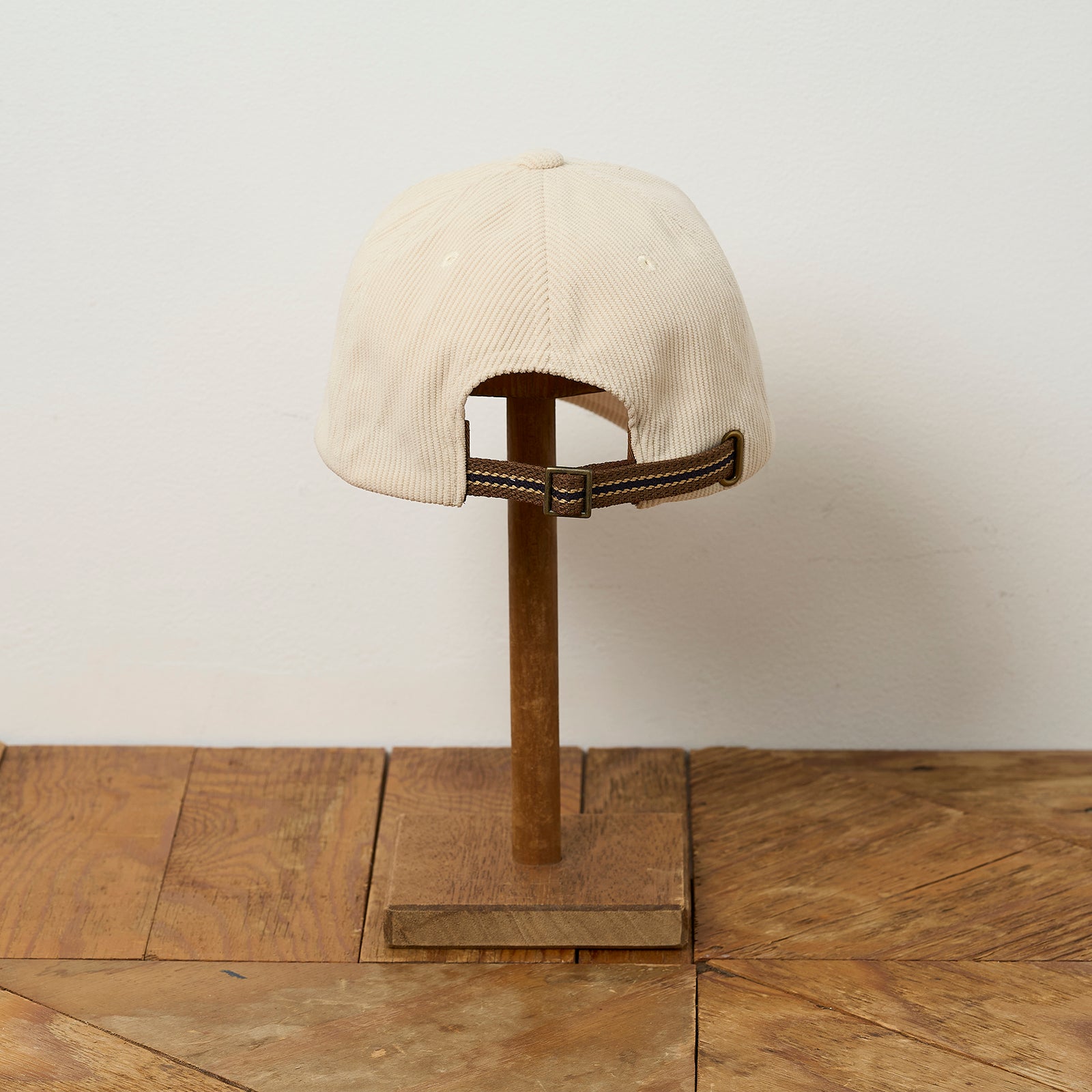 コーデュロイキャップ