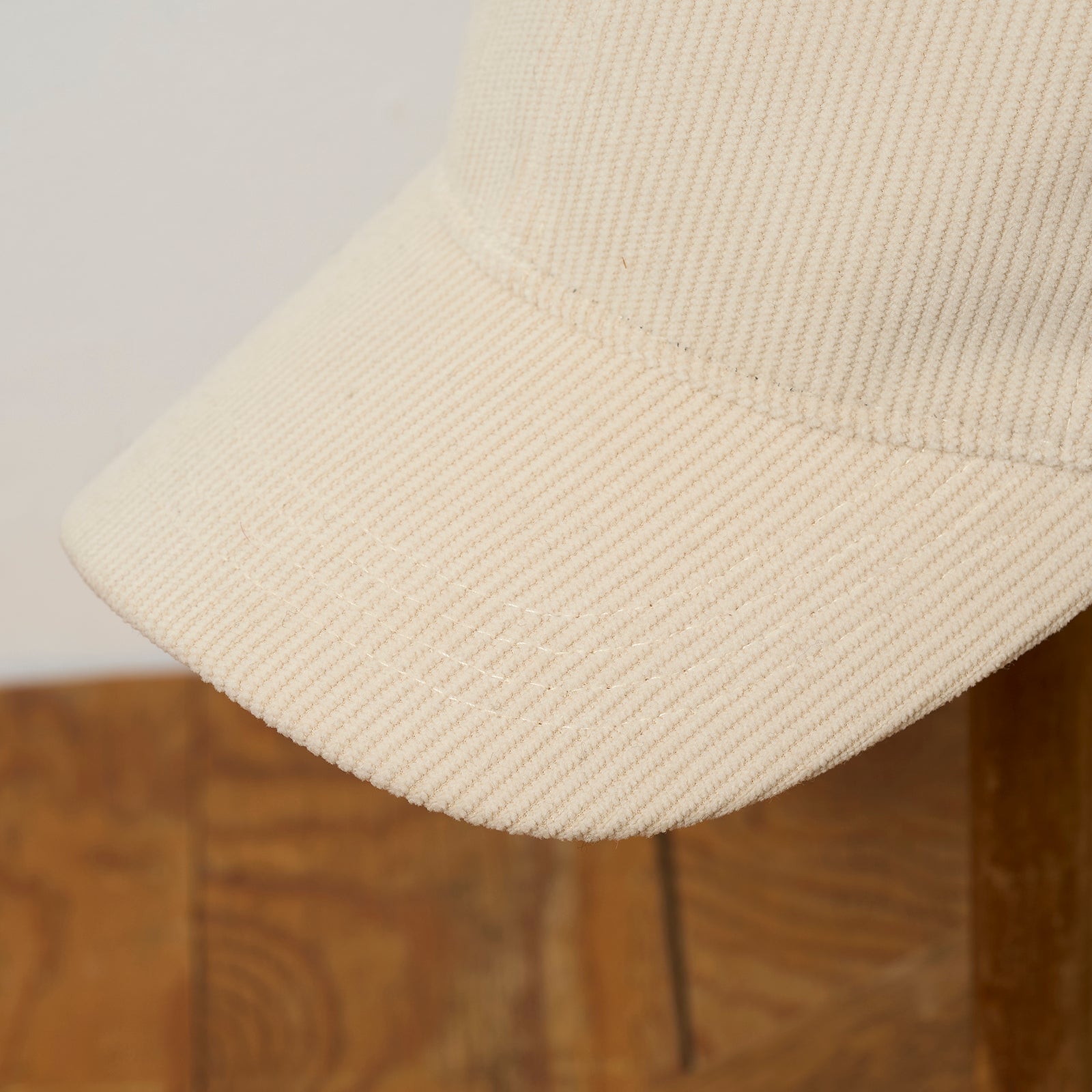 コーデュロイキャップ