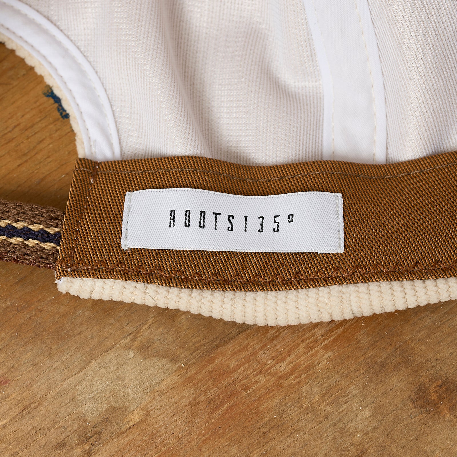 コーデュロイキャップ